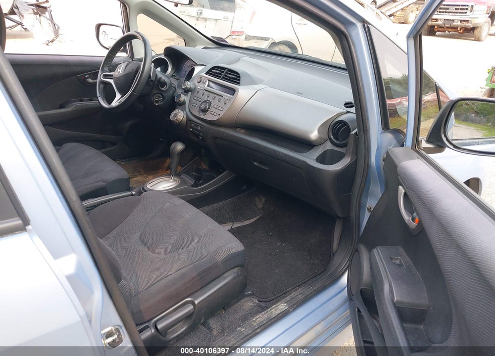 2010 HONDA FIT SPORT VIN: JHMGE8H49AC037388