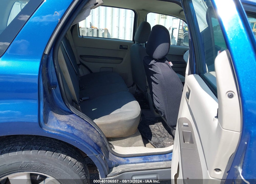 2008 FORD ESCAPE XLS VIN: 1FMCU92Z08KA18480
