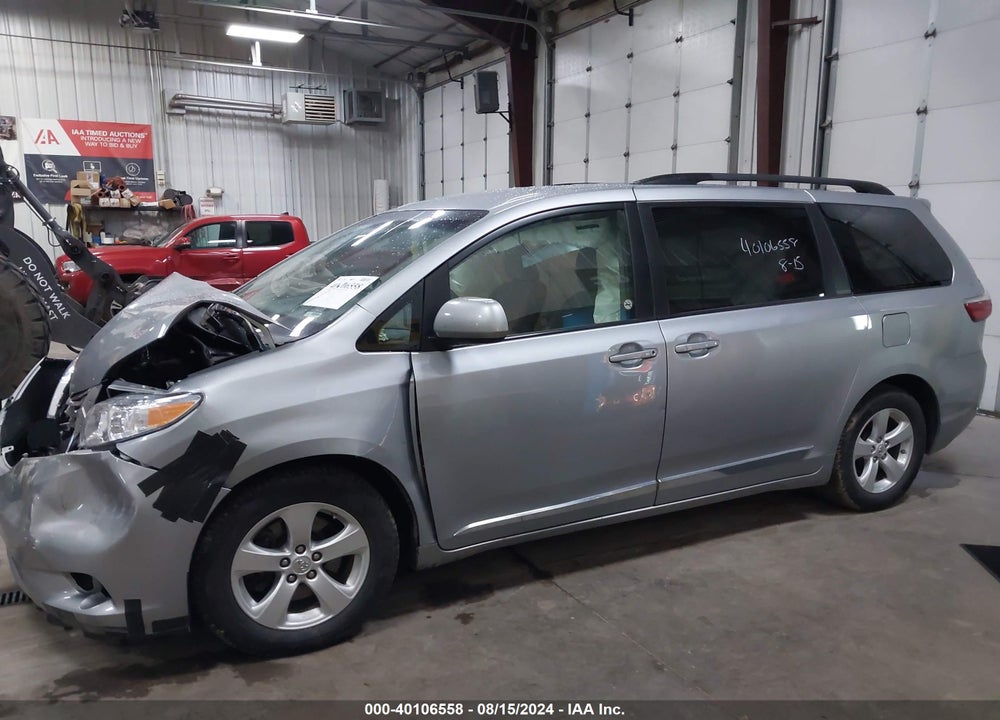 2015 TOYOTA SIENNA LE 8 PASSENGER VIN: 5TDKK3DC6FS539978