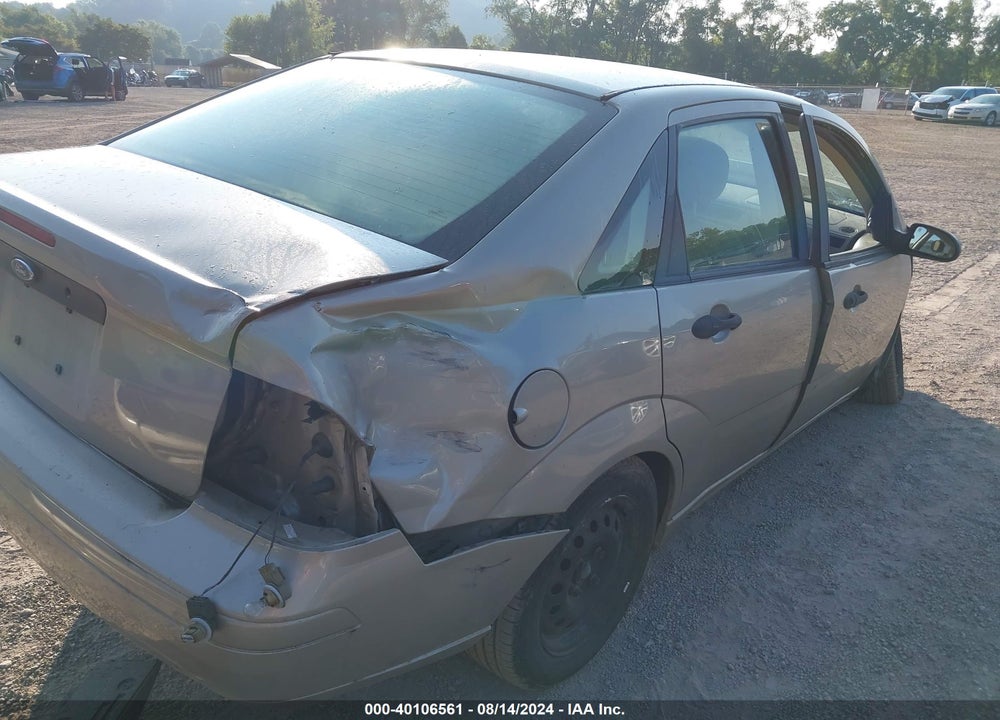 2007 FORD FOCUS VIN: 1FAFP34N27W148600