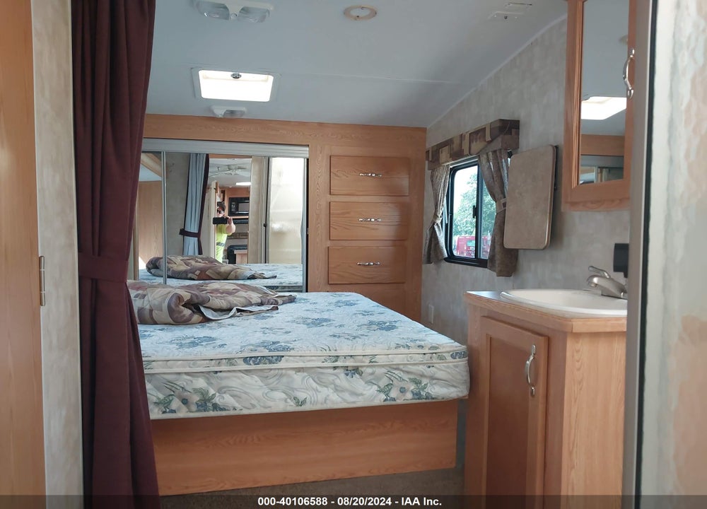 2009 FOREST RIVER CHEROKEE LITE VIN: 4X4FCKE279X108850