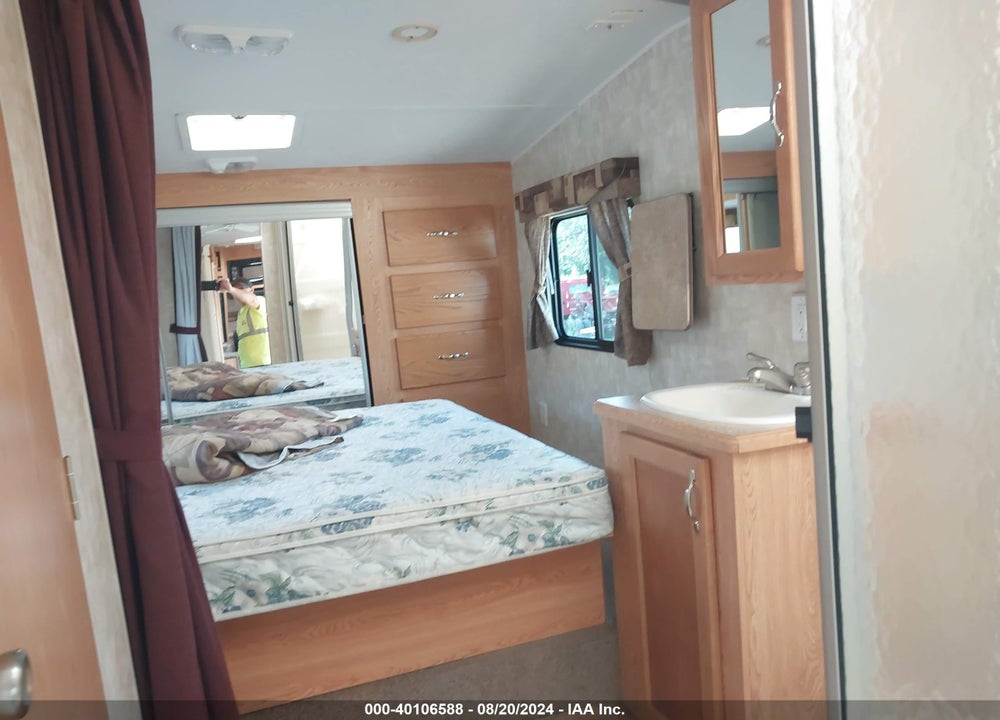 2009 FOREST RIVER CHEROKEE LITE VIN: 4X4FCKE279X108850