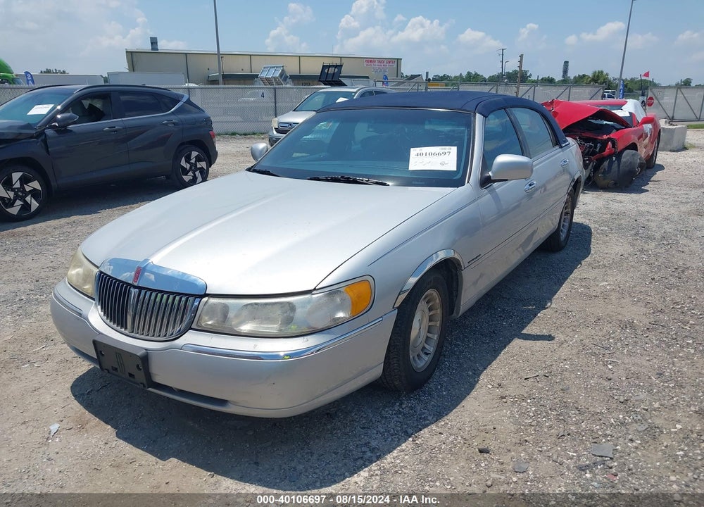 1999 LINCOLN TOWN CAR EXECUTIVE VIN: 1LNHM81W0XY668302