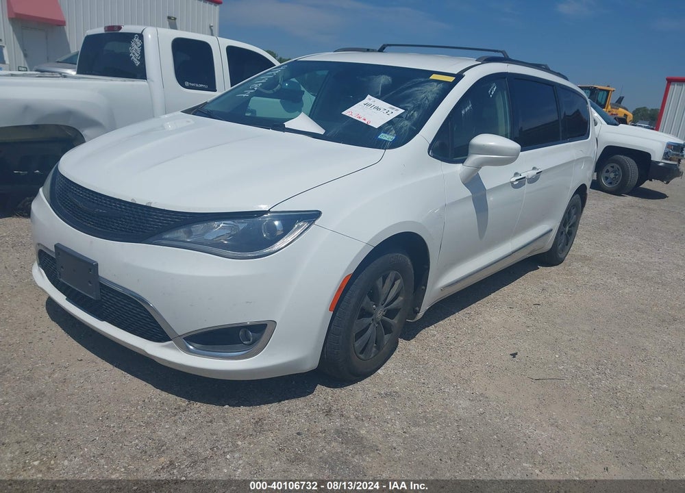 2017 CHRYSLER PACIFICA TOURING L VIN: 2C4RC1BG7HR642456