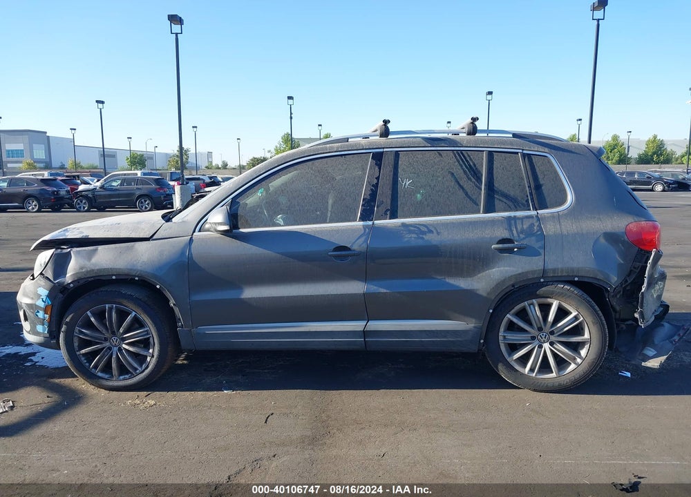 2013 VOLKSWAGEN TIGUAN SE VIN: WVGAV3AX7DW571888