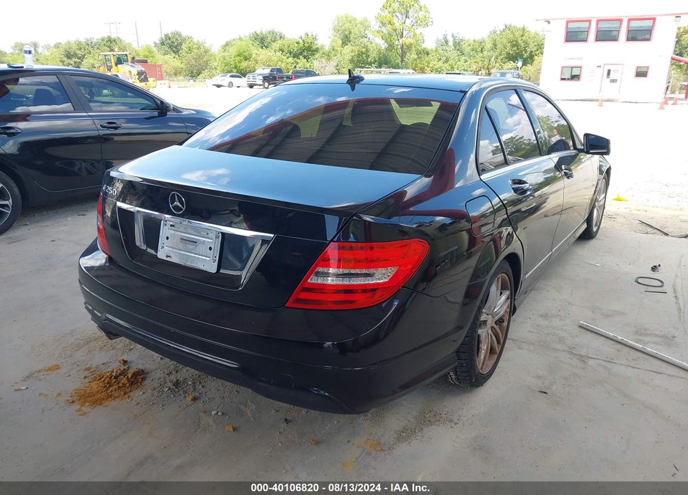 2012 MERCEDES-BENZ C 250 LUXURY/SPORT VIN: WDDGF4HB4CR212514