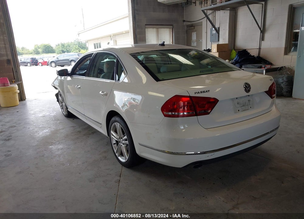 2015 VOLKSWAGEN PASSAT 1.8T SE VIN: 1VWBT7A30FC048538