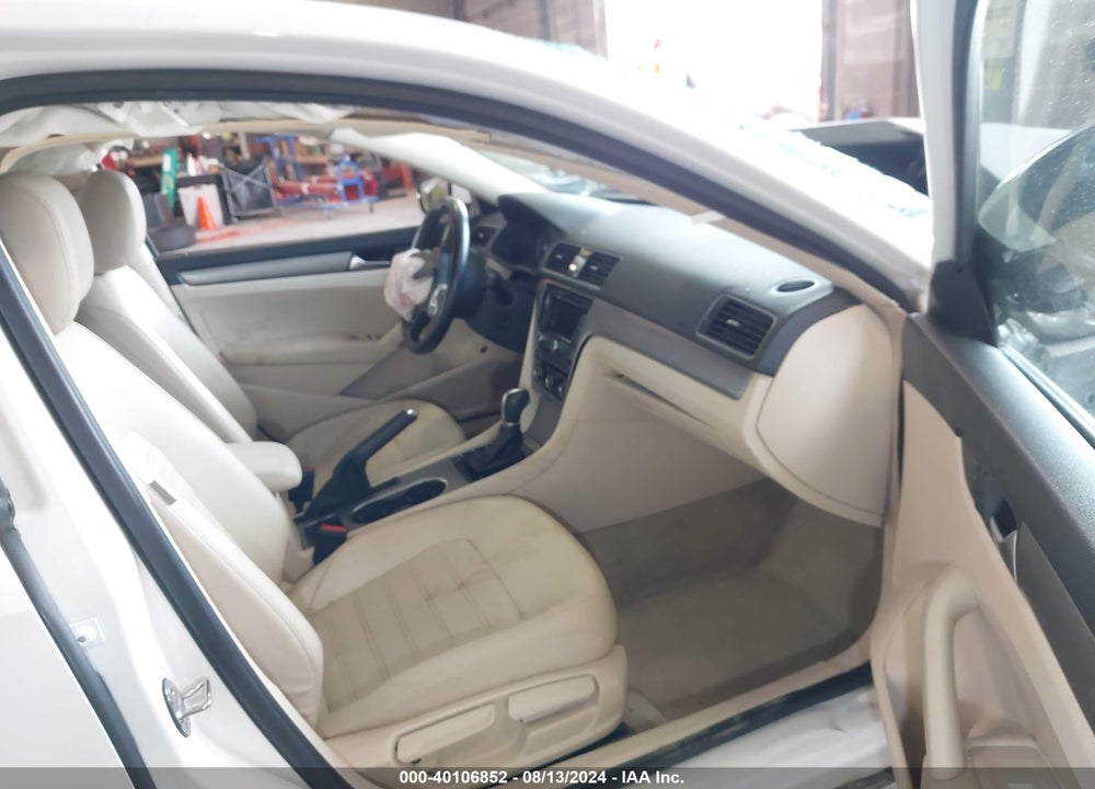 2015 VOLKSWAGEN PASSAT 1.8T SE VIN: 1VWBT7A30FC048538