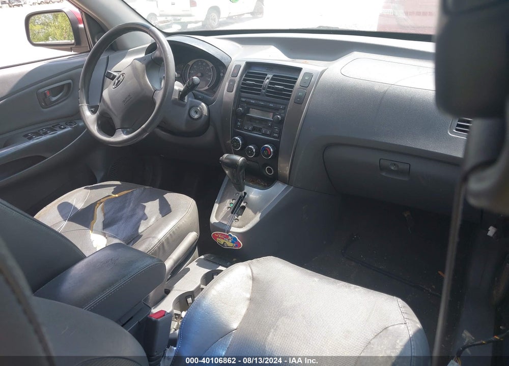 2005 HYUNDAI TUCSON GLS/LX VIN: KM8JN72D05U053324