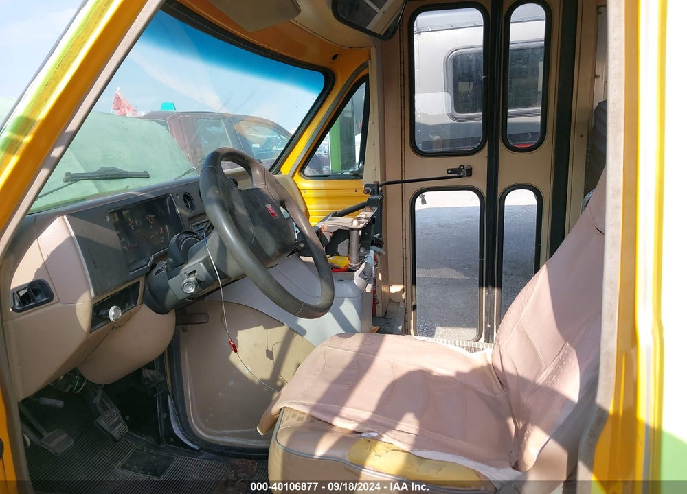 1993 GMC BUS G3500 VIN: 2GDHG31K9P4503826