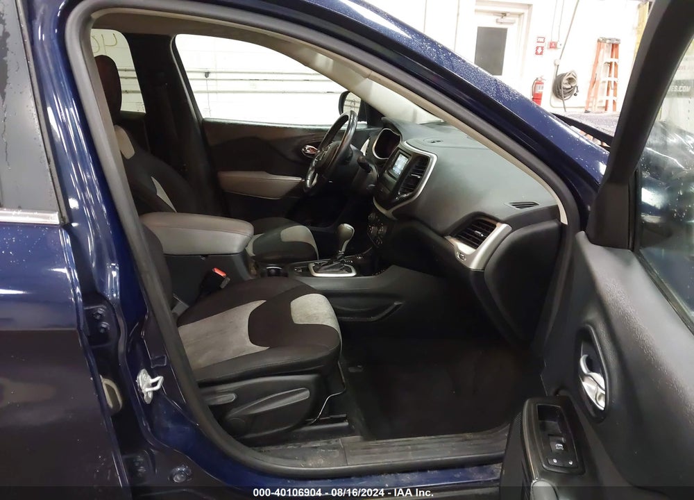 2014 JEEP CHEROKEE LATITUDE VIN: 1C4PJMCB8EW140964