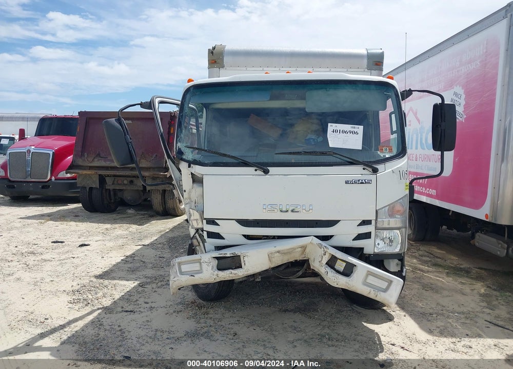 2017 ISUZU NPR HD GAS CREW VIN: 54DC4J1B1HS806805