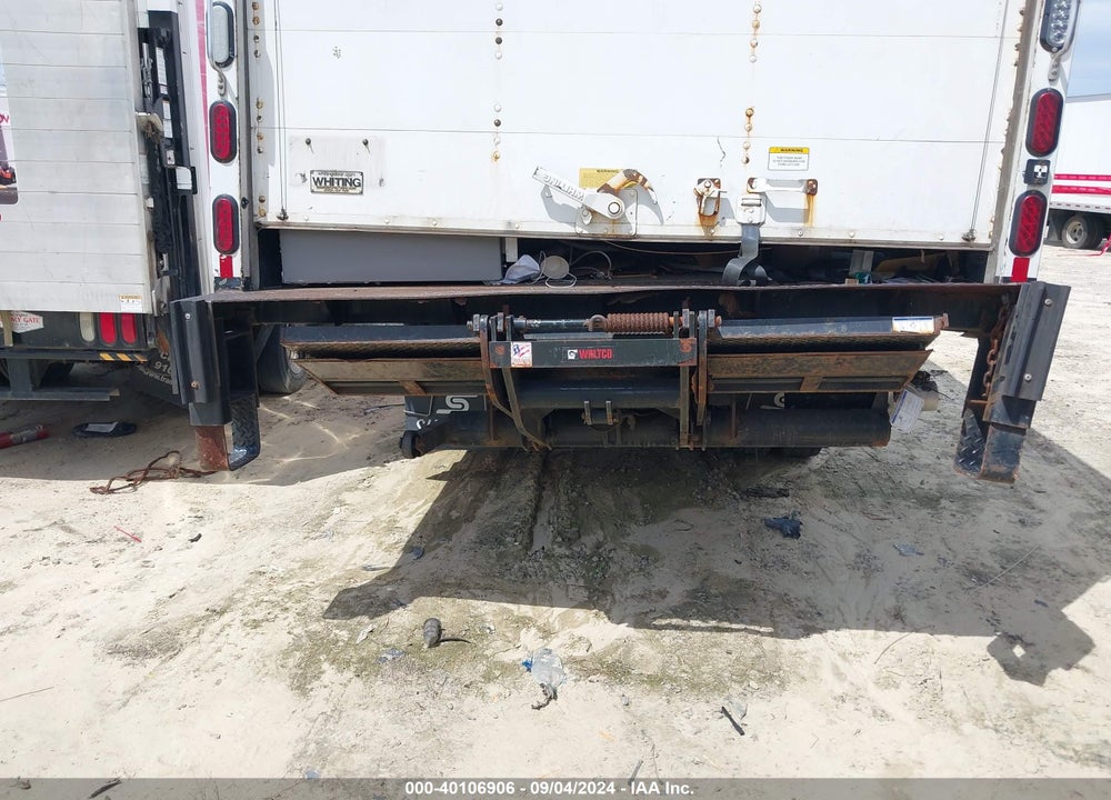 2017 ISUZU NPR HD GAS CREW VIN: 54DC4J1B1HS806805