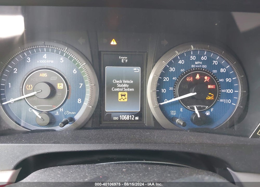 2017 TOYOTA SIENNA XLE 8 PASSENGER VIN: 5TDYZ3DC6HS863411