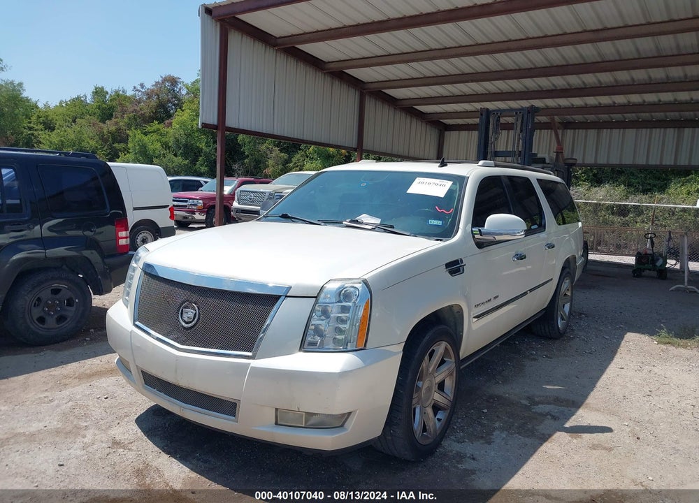 2011 CADILLAC ESCALADE ESV PLATINUM EDITION VIN: 1GYS4KEF4BR140258