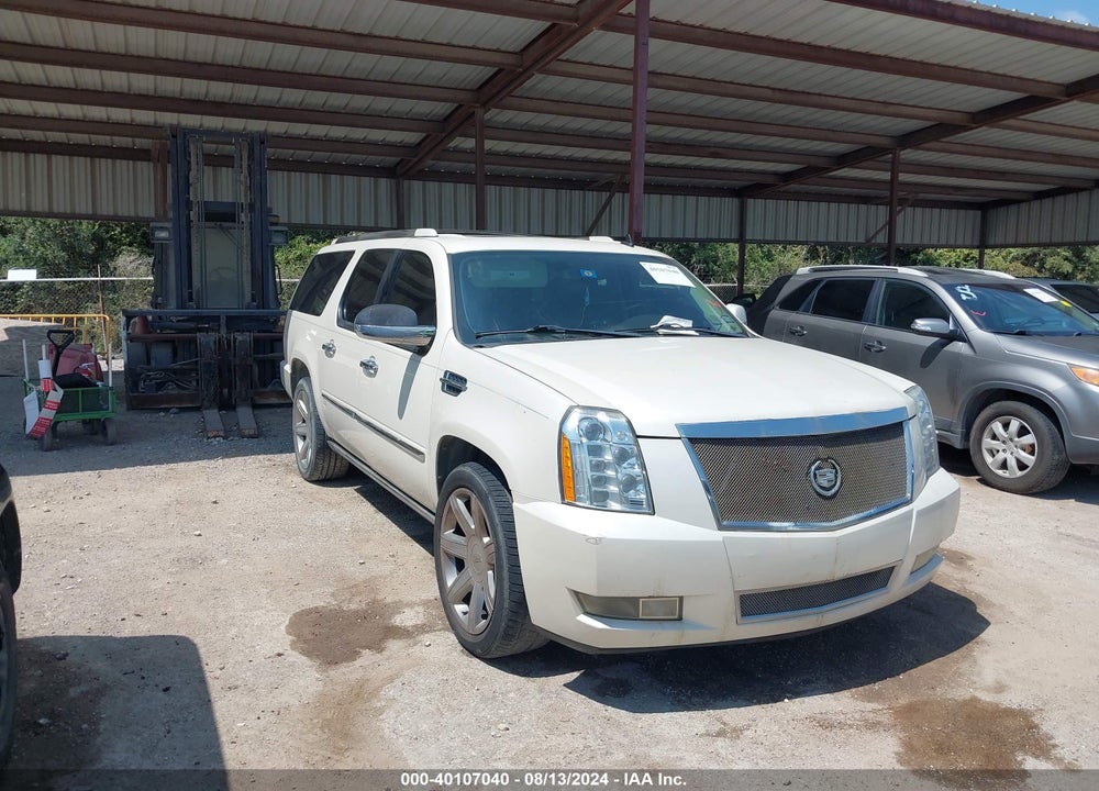 2011 CADILLAC ESCALADE ESV PLATINUM EDITION VIN: 1GYS4KEF4BR140258