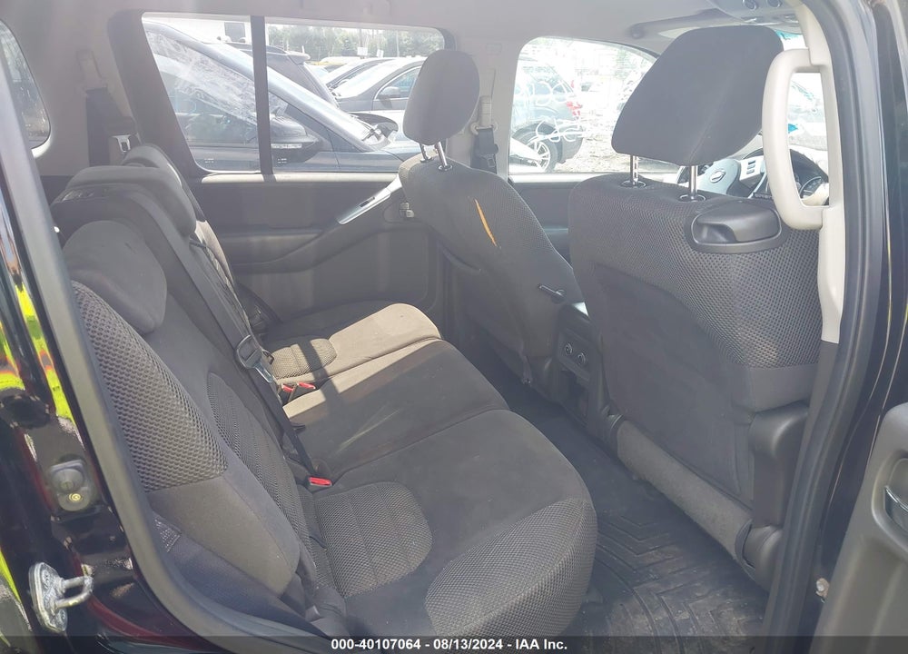 2010 NISSAN PATHFINDER SE VIN: 5N1AR1NB5AC619568
