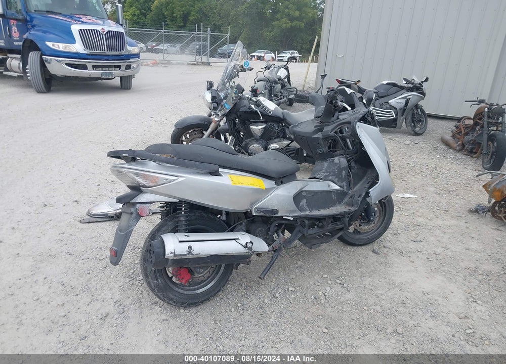 2009 KYMCO USA INC XCITING VIN: RFBT7K2289B250349