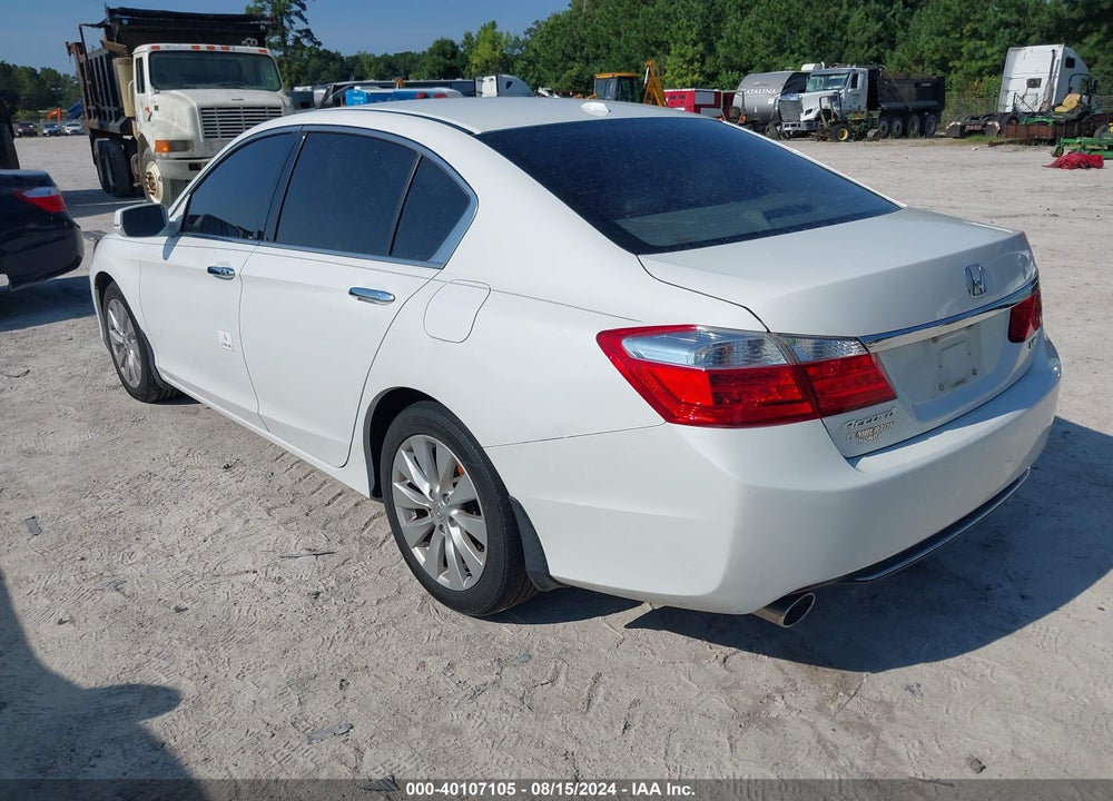 2015 HONDA ACCORD EX-L V-6 VIN: 1HGCR3F88FA012371