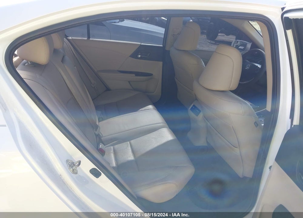 2015 HONDA ACCORD EX-L V-6 VIN: 1HGCR3F88FA012371
