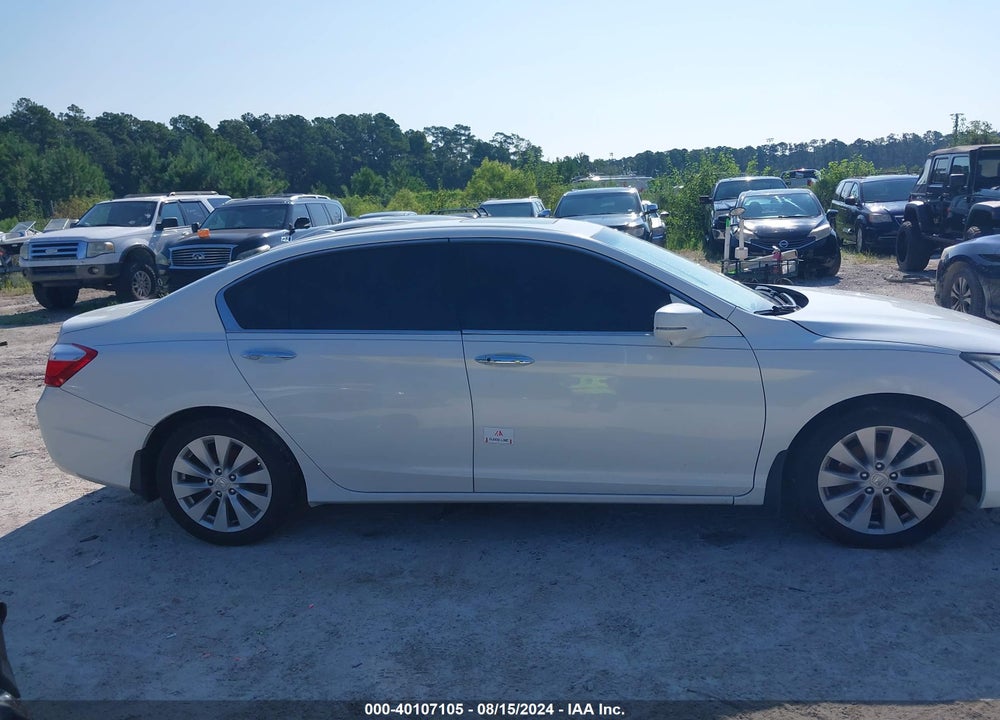 2015 HONDA ACCORD EX-L V-6 VIN: 1HGCR3F88FA012371