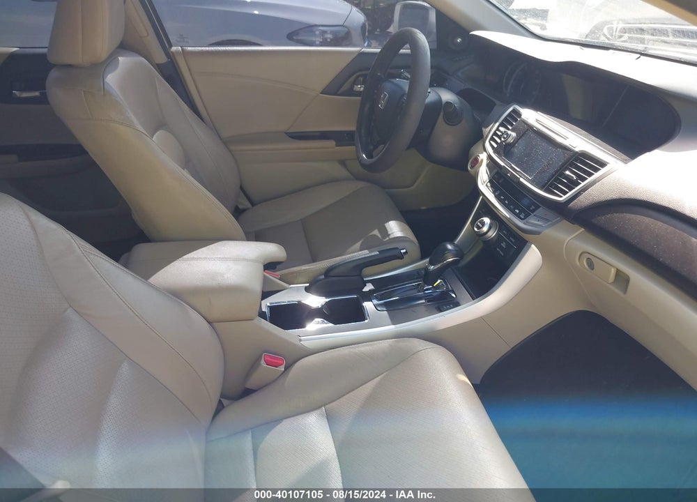 2015 HONDA ACCORD EX-L V-6 VIN: 1HGCR3F88FA012371