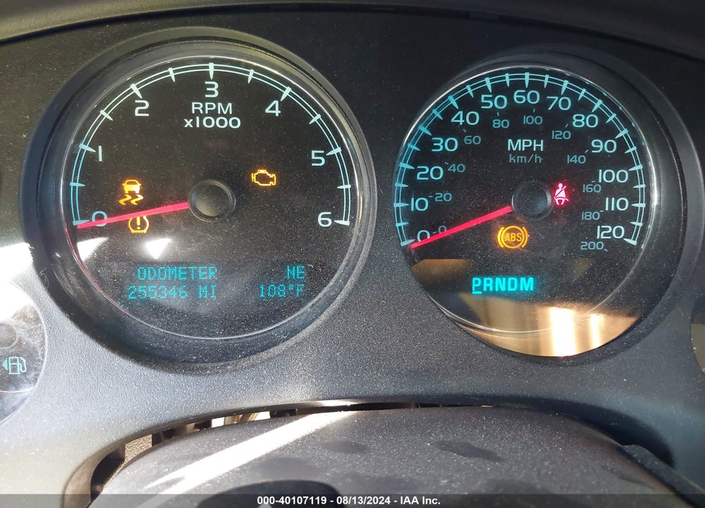 2013 CHEVROLET SUBURBAN 1500 LT VIN: 1GNSCJE01DR307121
