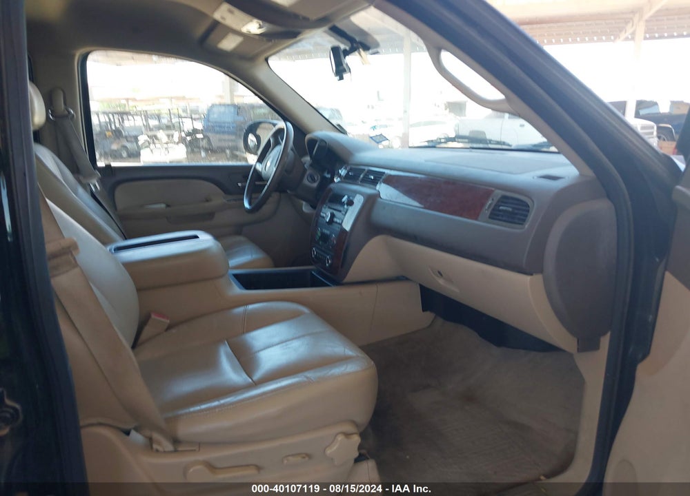 2013 CHEVROLET SUBURBAN 1500 LT VIN: 1GNSCJE01DR307121