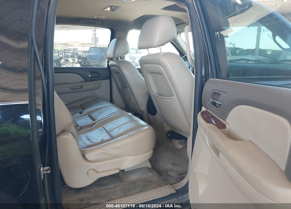 2013 CHEVROLET SUBURBAN 1500 LT VIN: 1GNSCJE01DR307121