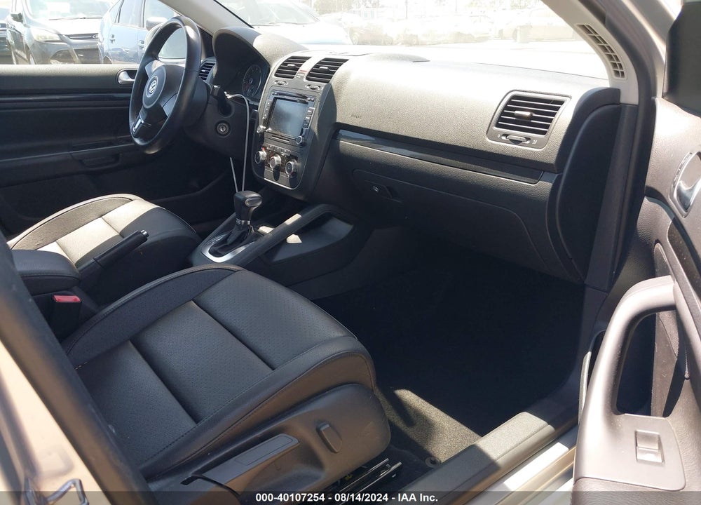 2010 VOLKSWAGEN JETTA WOLFSBURG EDITION VIN: 3VWRA7AJ1AM049448