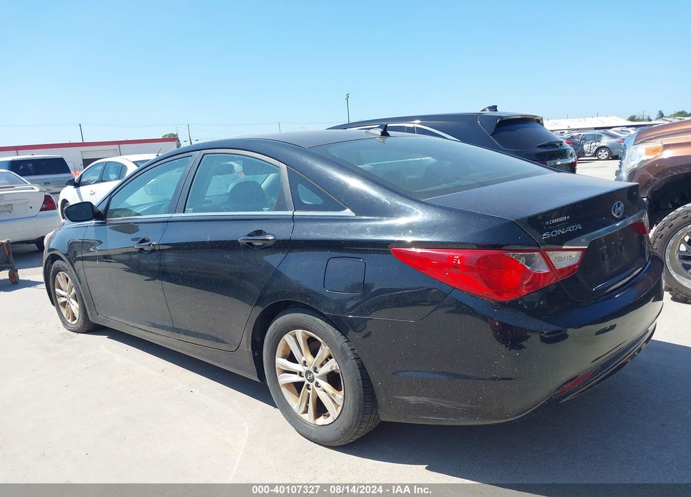 2013 HYUNDAI SONATA GLS VIN: 5NPEB4AC7DH641641