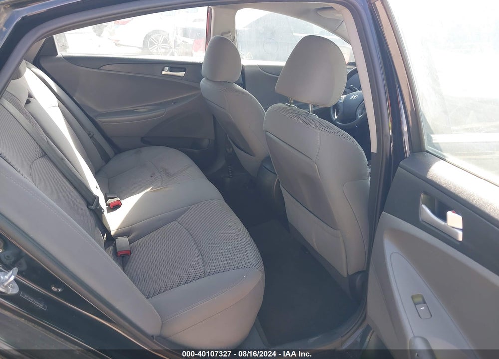 2013 HYUNDAI SONATA GLS VIN: 5NPEB4AC7DH641641