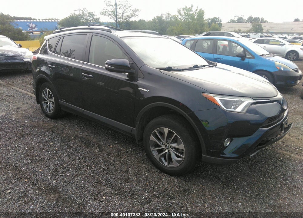 2018 TOYOTA RAV4 HYBRID XLE VIN: JTMRJREV2JD252369