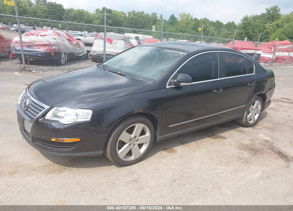 2008 VOLKSWAGEN PASSAT KOMFORT VIN: WVWAK73C18P038630