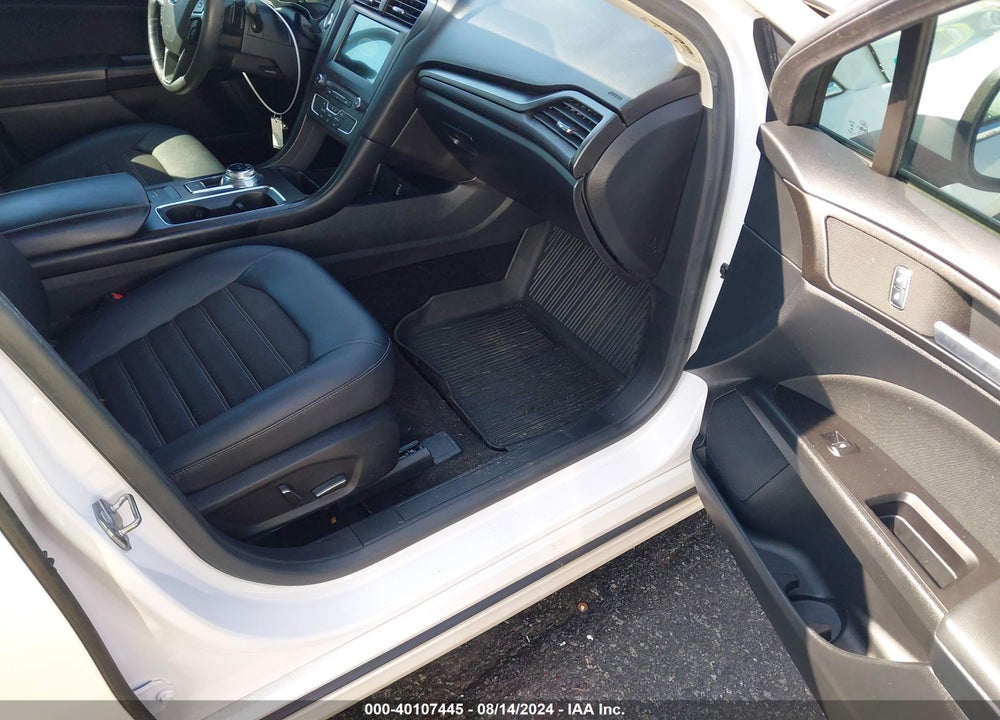 2018 FORD FUSION SE VIN: 3FA6P0HD3JR164704