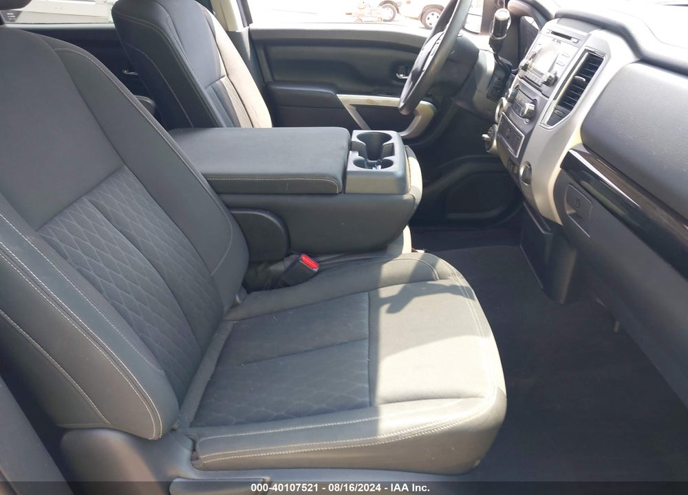 2017 NISSAN TITAN XD SV DIESEL VIN: 1N6BA1F37HN532807