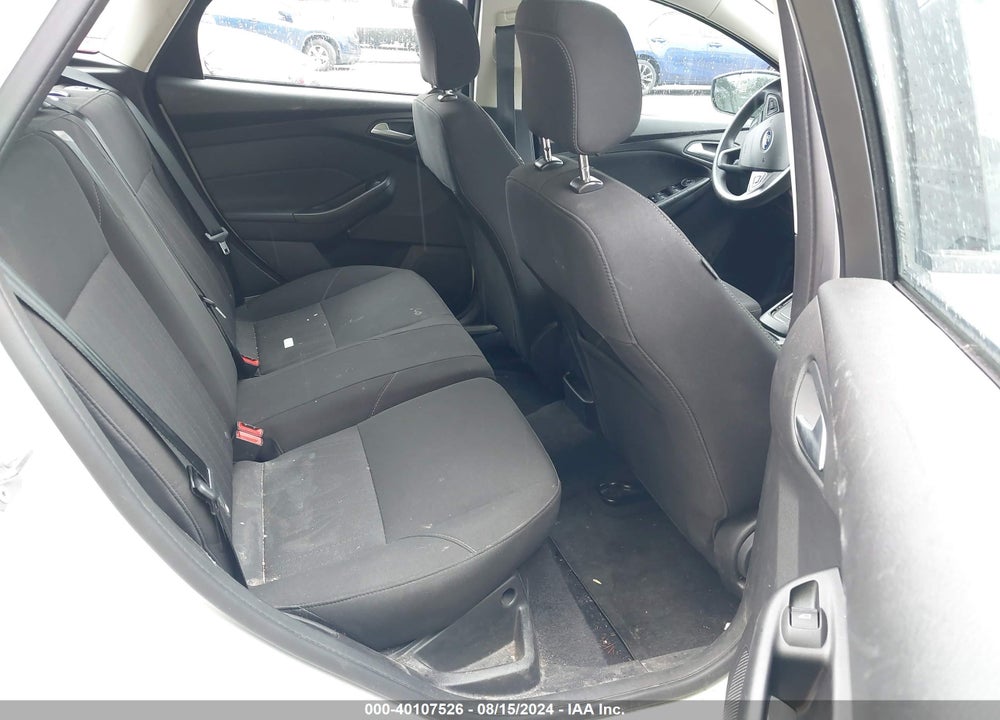 2018 FORD FOCUS SE VIN: 1FADP3K25JL331871