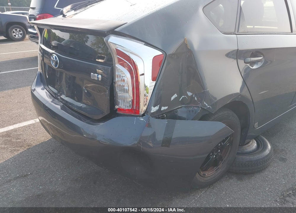 2013 TOYOTA PRIUS TWO VIN: JTDKN3DU7D1689527