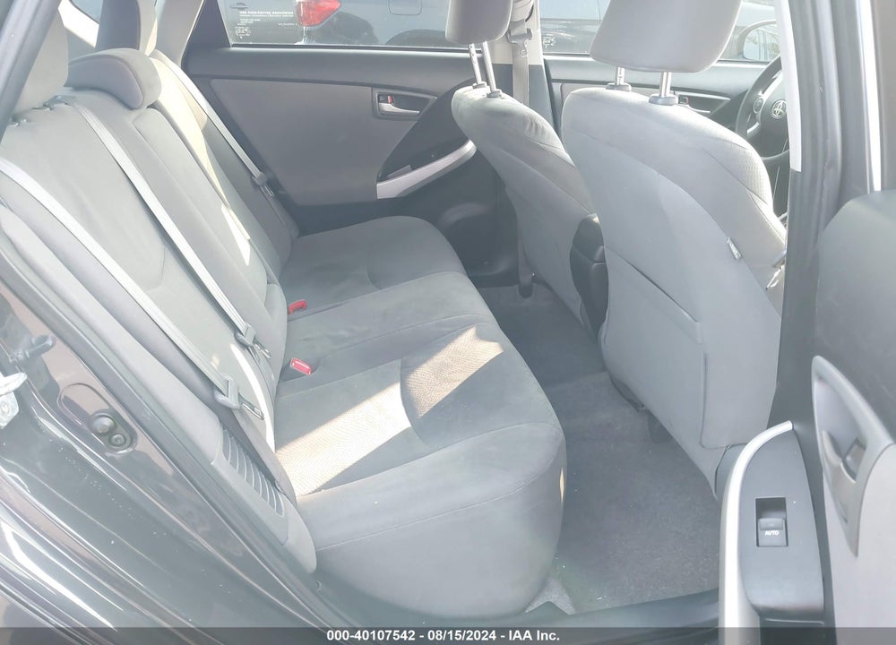 2013 TOYOTA PRIUS TWO VIN: JTDKN3DU7D1689527