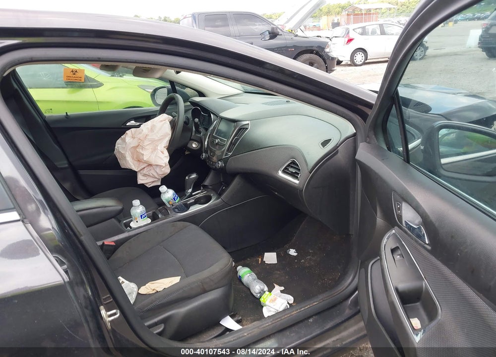 2017 CHEVROLET CRUZE LT AUTO VIN: 1G1BE5SMXH7148398