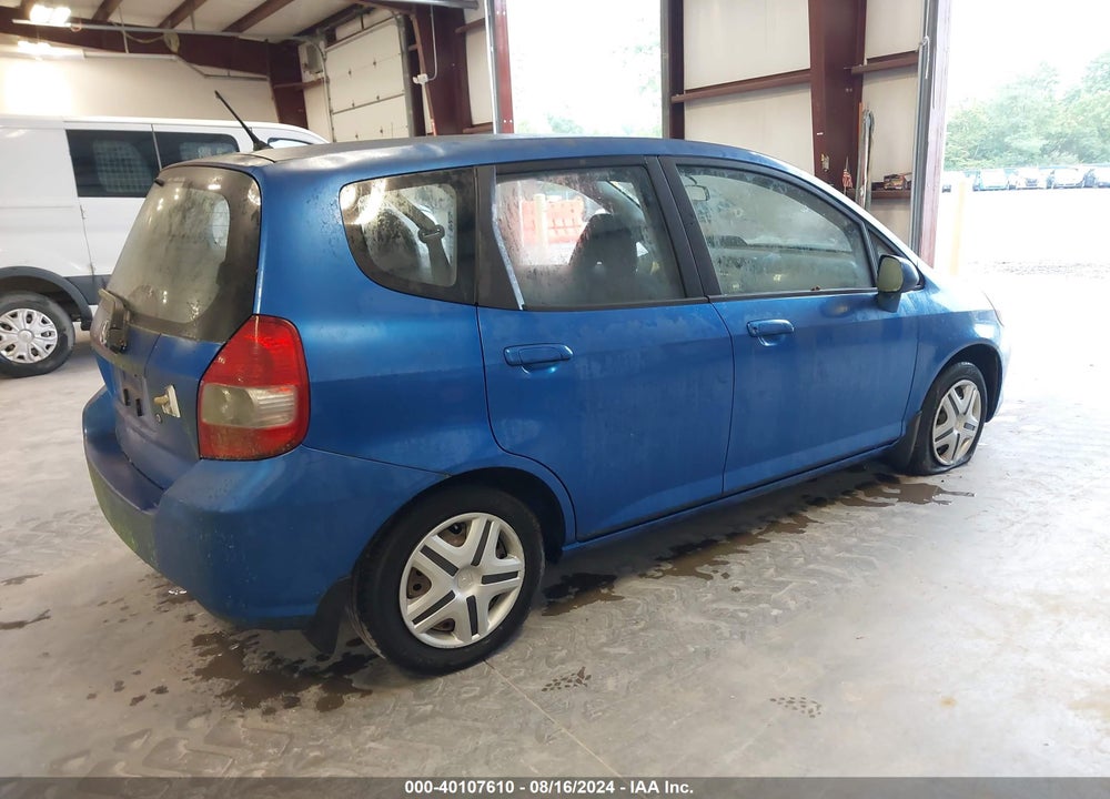 2008 HONDA FIT VIN: JHMGD38458S030380