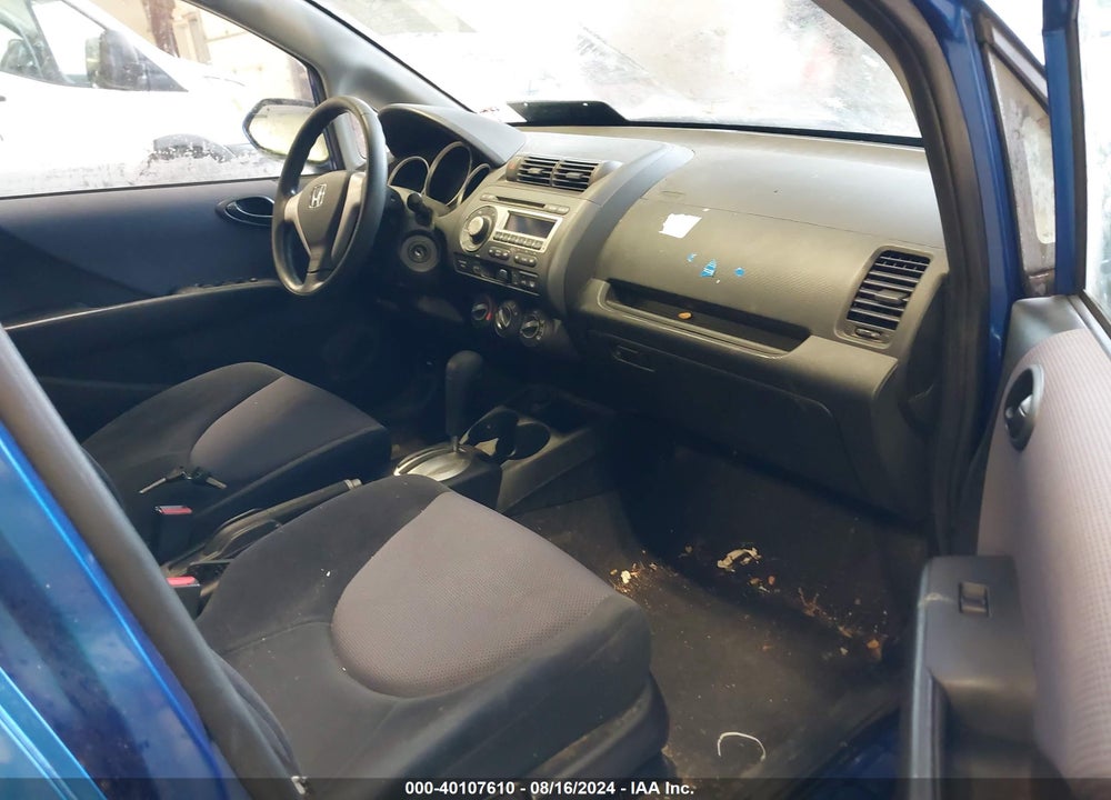 2008 HONDA FIT VIN: JHMGD38458S030380