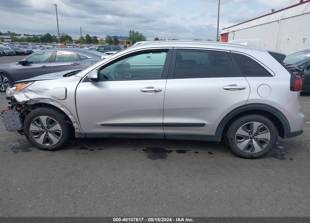 2019 KIA NIRO PLUG-IN HYBRID LX VIN: KNDCM3LD4K5289925