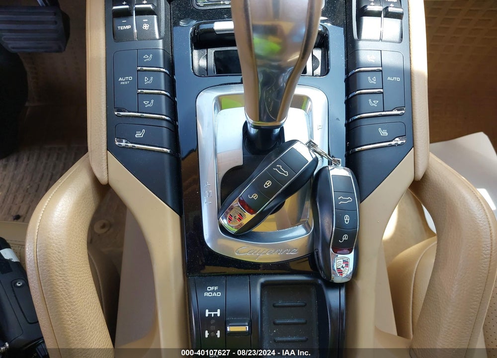 2014 PORSCHE CAYENNE VIN: WP1AA2A27ELA96887