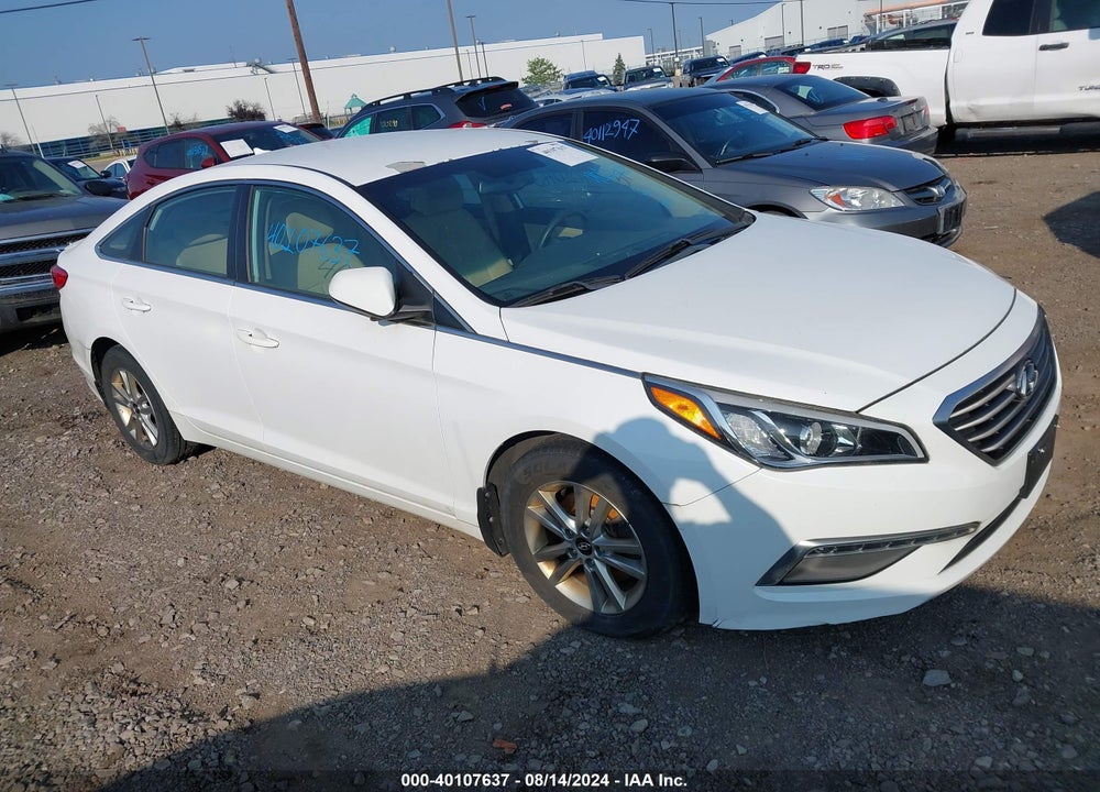 2015 HYUNDAI SONATA VIN: 5NPE24AF0FH231518