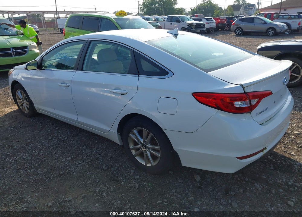 2015 HYUNDAI SONATA VIN: 5NPE24AF0FH231518