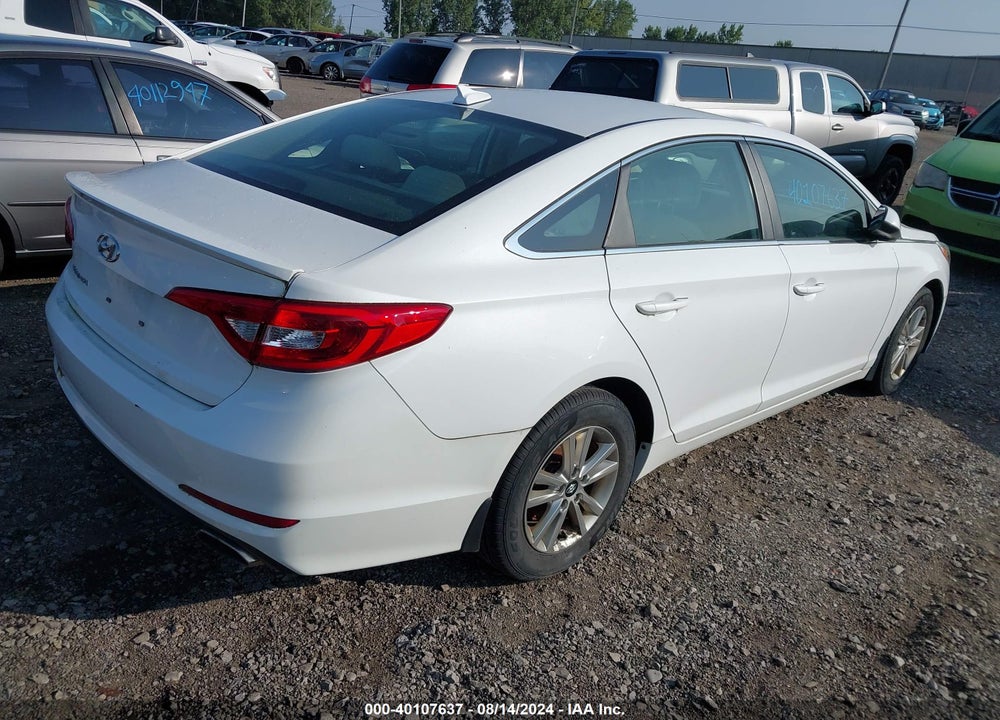 2015 HYUNDAI SONATA VIN: 5NPE24AF0FH231518