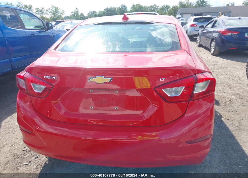 2018 CHEVROLET CRUZE LT AUTO VIN: 1G1BE5SM5J7166457