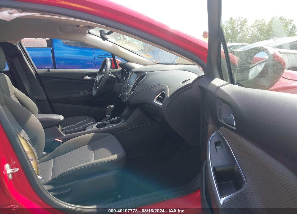 2018 CHEVROLET CRUZE LT AUTO VIN: 1G1BE5SM5J7166457