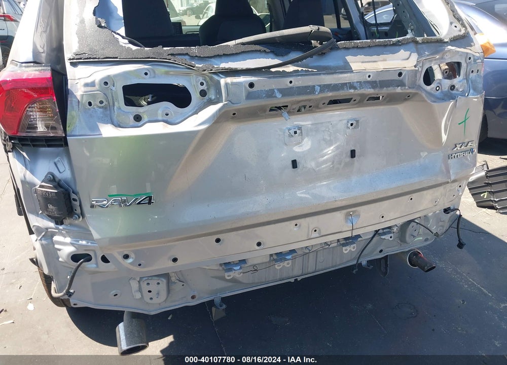 2020 TOYOTA RAV4 HYBRID XLE VIN: JTMRWRFV2LJ046067
